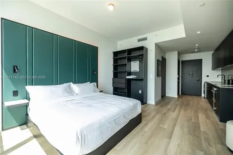 20 NE 11th Street Miami FL 33132