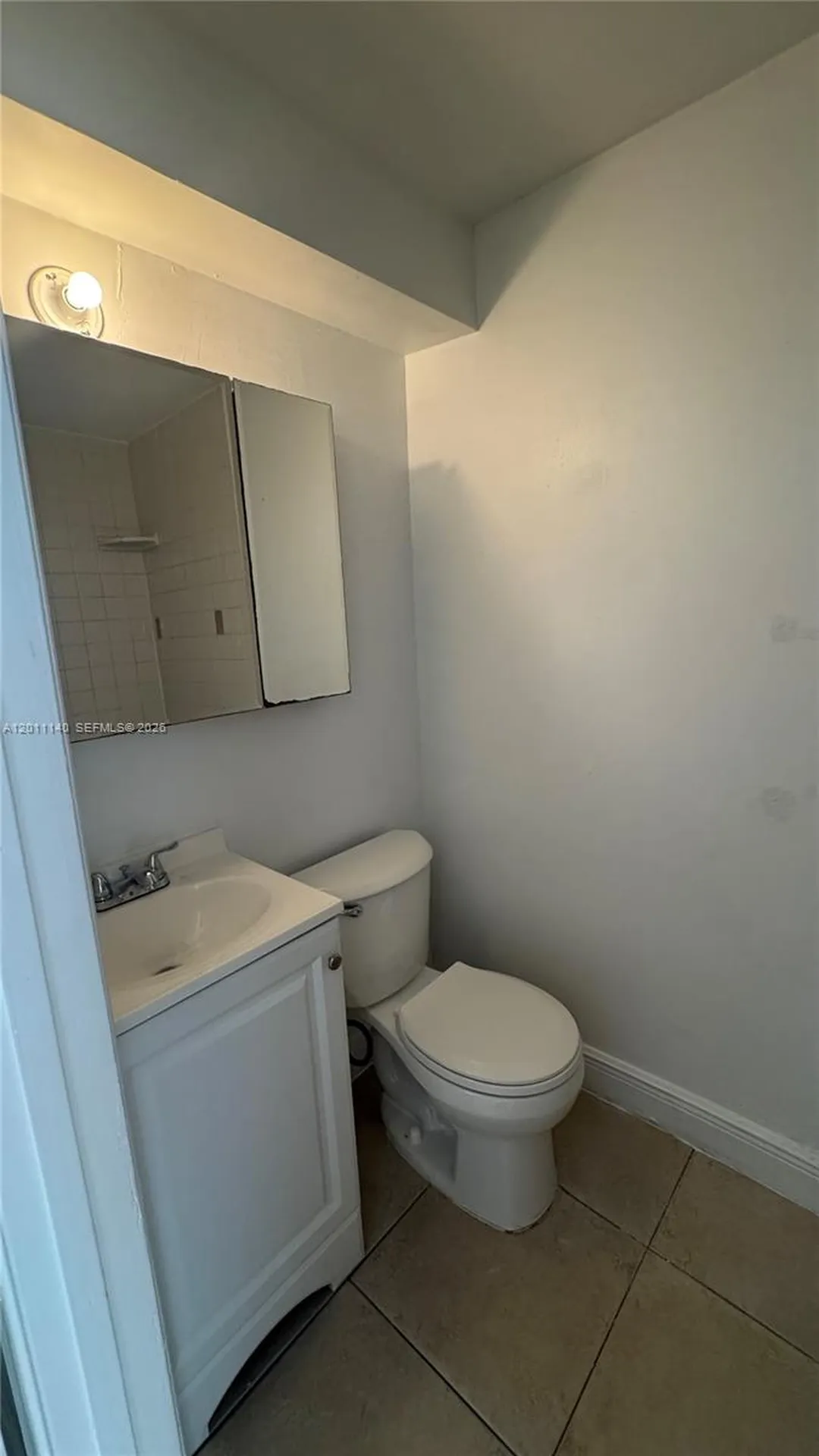 921 N 17th Court Hollywood FL 33020