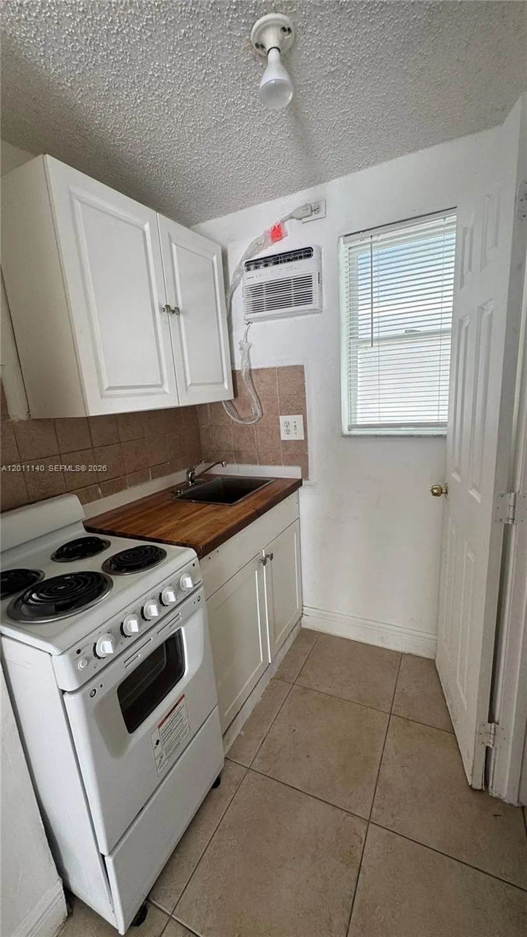 921 N 17th Court Hollywood FL 33020