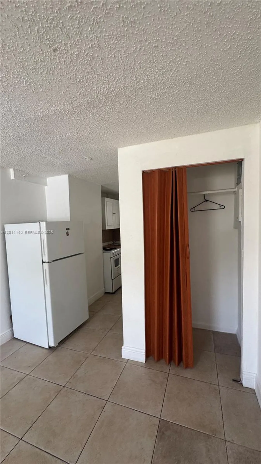 921 N 17th Court Hollywood FL 33020