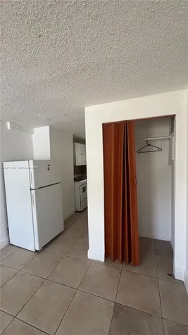 921 N 17th Court Hollywood FL 33020