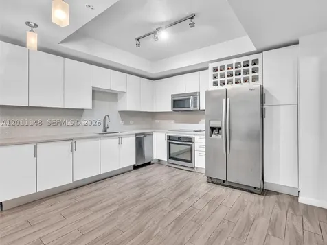999 SW 1st Avenue Miami FL 33130