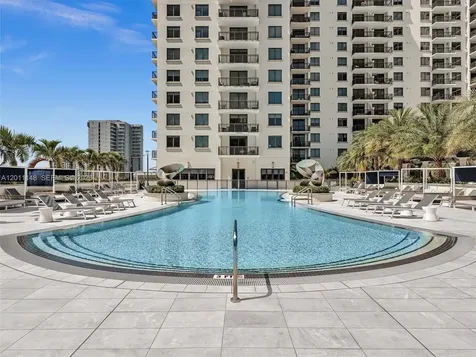 999 SW 1st Avenue Miami FL 33130