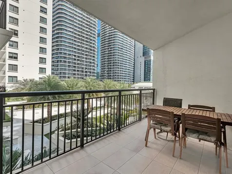 999 SW 1st Avenue Miami FL 33130