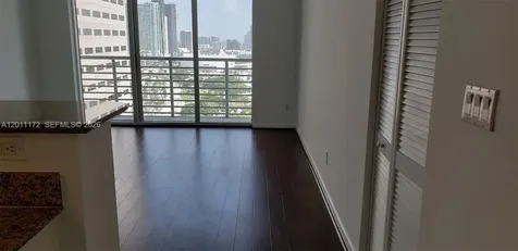 325 S Biscayne Boulevard Miami FL 33131
