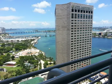 325 S Biscayne Boulevard Miami FL 33131