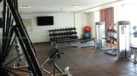 325 S Biscayne Boulevard Miami FL 33131