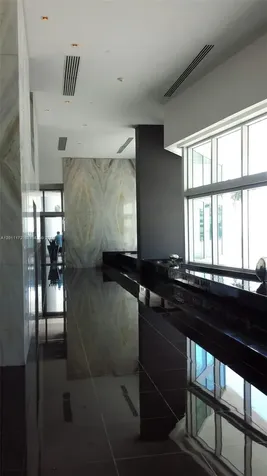 325 S Biscayne Boulevard Miami FL 33131
