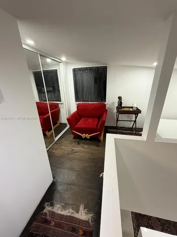 3596 Main Highway Miami FL 33133