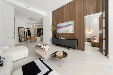 808 Brickell Key Drive Miami FL 33131