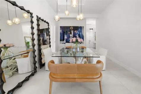 808 Brickell Key Drive Miami FL 33131