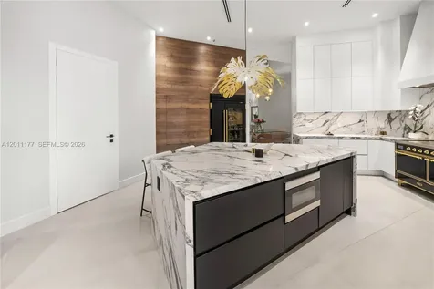 808 Brickell Key Drive Miami FL 33131