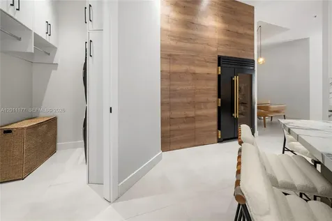 808 Brickell Key Drive Miami FL 33131
