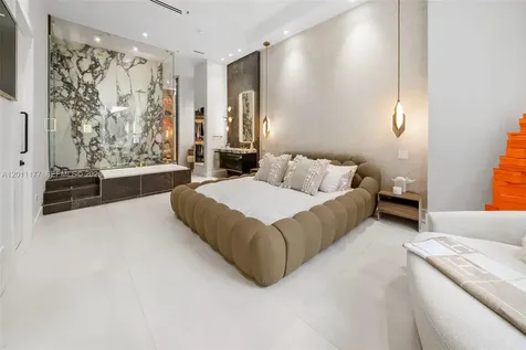808 Brickell Key Drive Miami FL 33131