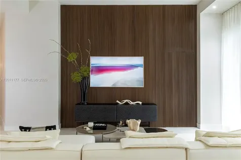 808 Brickell Key Drive Miami FL 33131