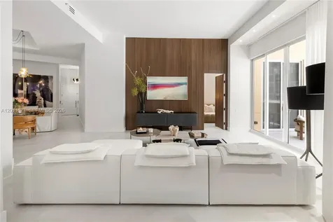 808 Brickell Key Drive Miami FL 33131