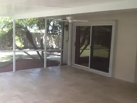 24 Gables Boulevard Weston FL 33326