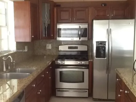 24 Gables Boulevard Weston FL 33326
