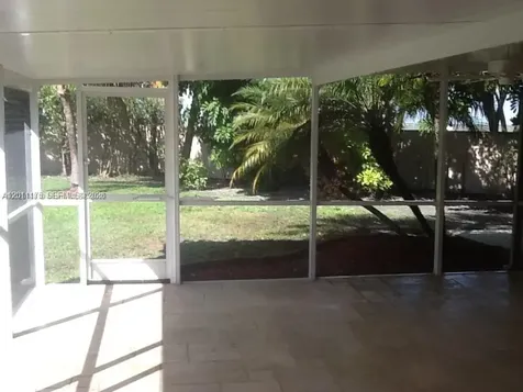 24 Gables Boulevard Weston FL 33326