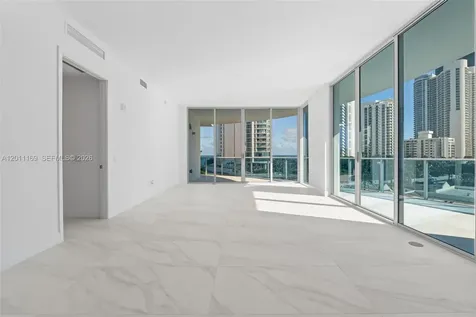 17550 Collins Sunny Isles Beach FL 33160