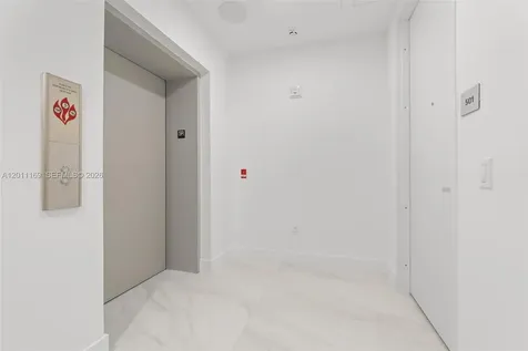 17550 Collins Sunny Isles Beach FL 33160