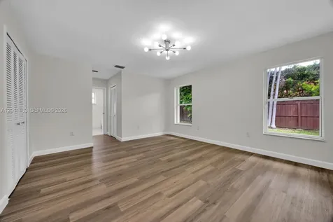 8503 SW 83rd Street Miami FL 33143