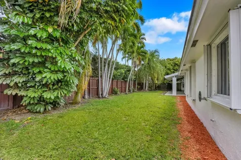 8503 SW 83rd Street Miami FL 33143