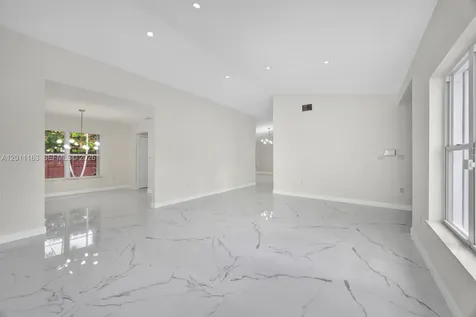 8503 SW 83rd Street Miami FL 33143