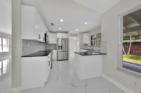8503 SW 83rd Street Miami FL 33143