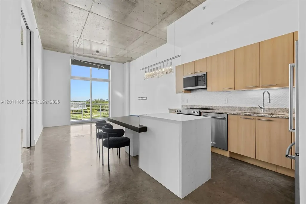 2001 Meridian Avenue Miami Beach FL 33139
