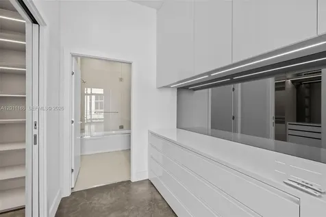 2001 Meridian Avenue Miami Beach FL 33139