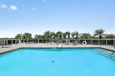 2001 Meridian Avenue Miami Beach FL 33139