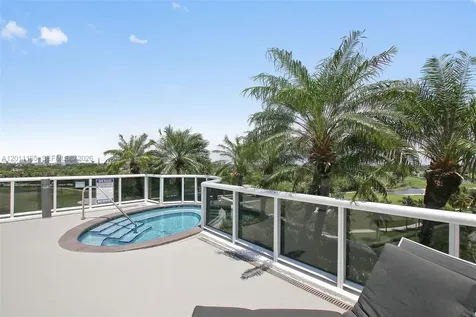 2001 Meridian Avenue Miami Beach FL 33139