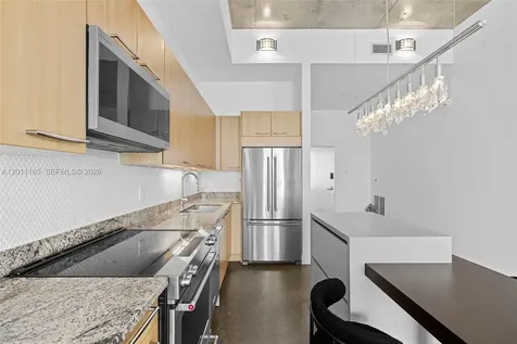 2001 Meridian Avenue Miami Beach FL 33139