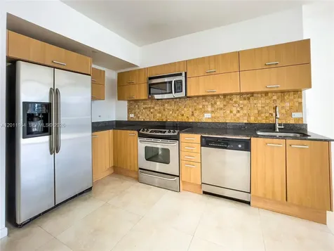 350 S Miami Avenue Miami FL 33130