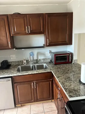 211 NE 8th Avenue Hallandale Beach FL 33009