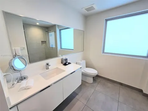 777 N Ocean Drive Hollywood FL 33019