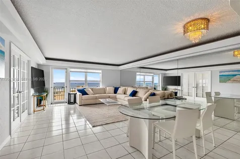 3000 E Sunrise Boulevard Fort Lauderdale FL 33304