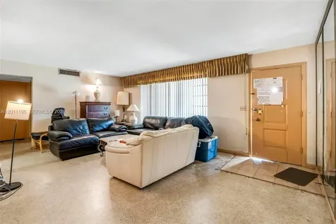 316 N 28th Avenue Hollywood FL 33020