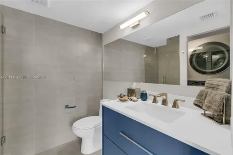 1000 Quayside Terrace Miami FL 33138