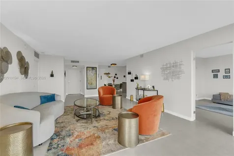 1000 Quayside Terrace Miami FL 33138