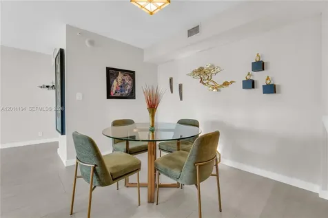 1000 Quayside Terrace Miami FL 33138