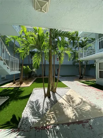 455 S Pine Island Road Plantation FL 33324