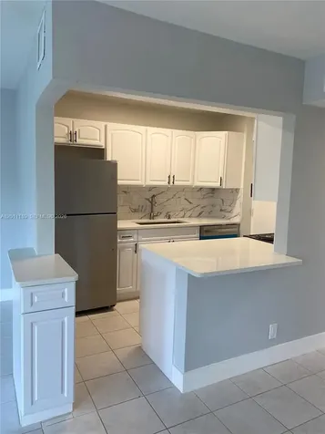 455 S Pine Island Road Plantation FL 33324