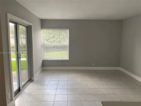 455 S Pine Island Road Plantation FL 33324