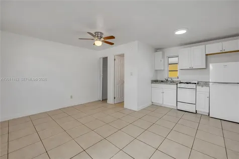 1208 S Ridgewood Avenue Daytona FL 32114