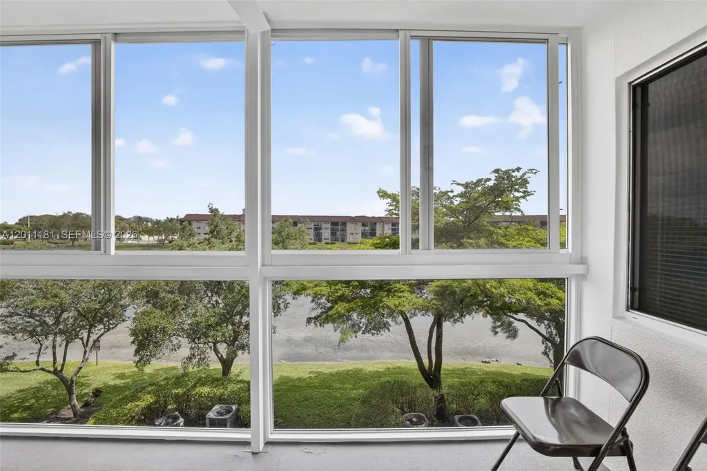 13700 SW 11th Street Pembroke Pines FL 33027