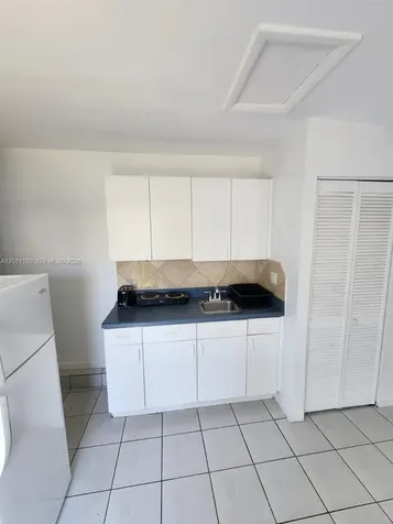 1180 NE 185th Street Miami FL 33169