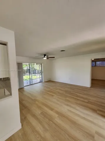 1180 NE 185th Street Miami FL 33169