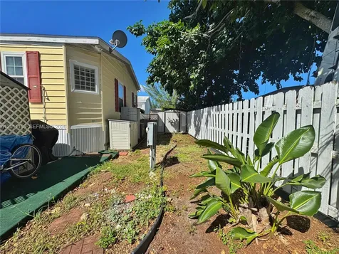 2863 SW 58th Manor Dania Beach FL 33312